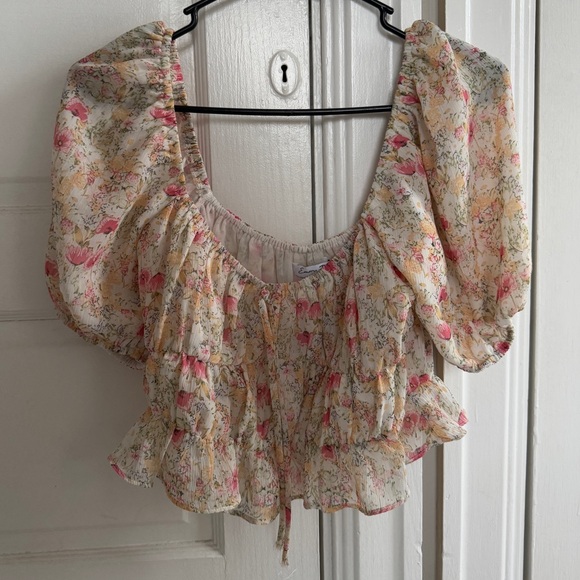 South Moon Under Floral Crop Top - Picture 2 of 3